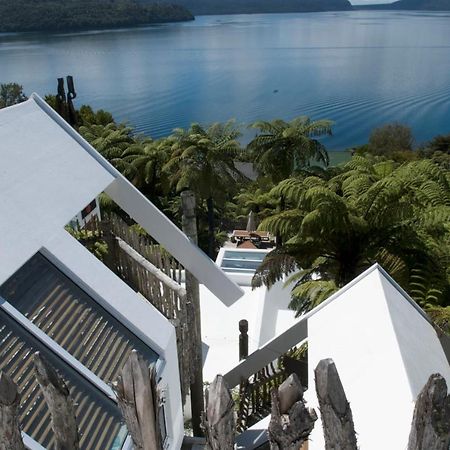 Te Whare -Lake Tarawera Tree-Top Nest Exterior photo